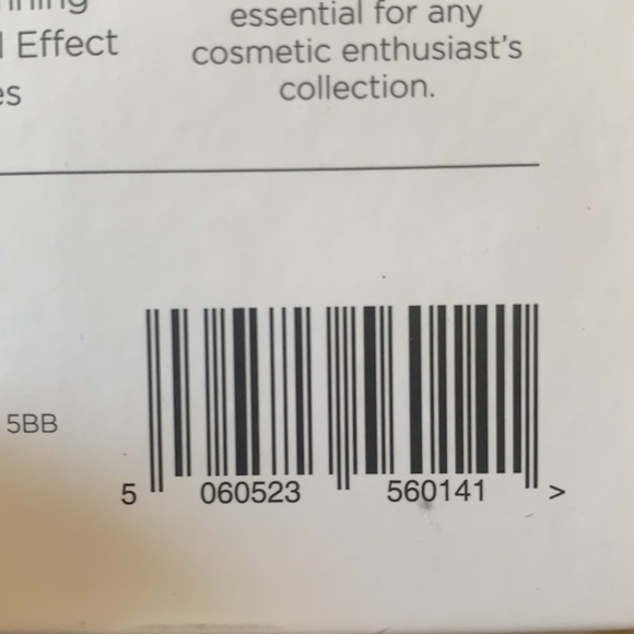 Eloise Mini Teardrop Brush - Picture 5 of 5